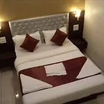 Hotel Bently Shelter