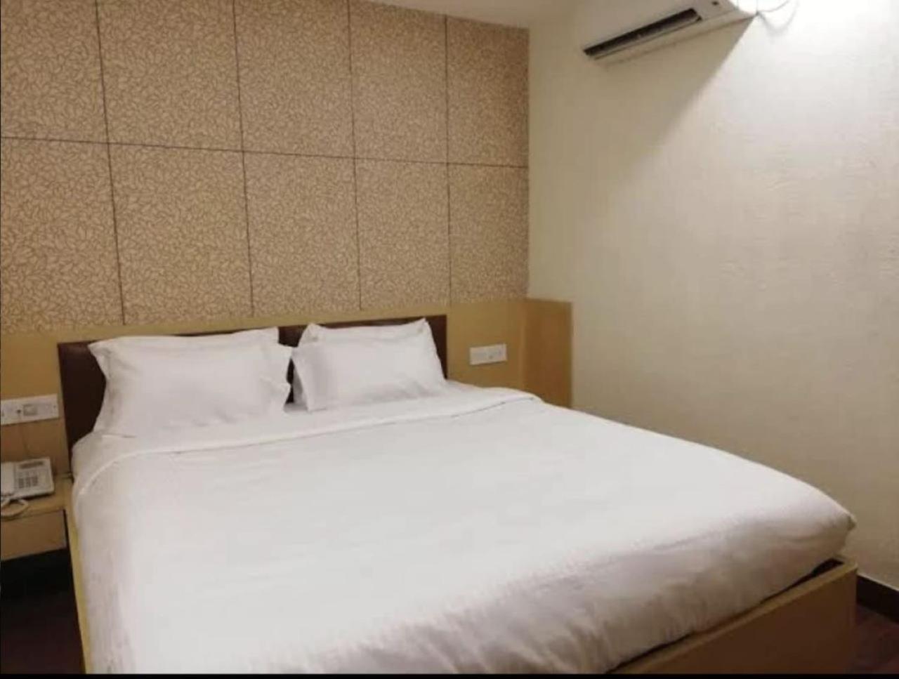 Bently Shelter 3*